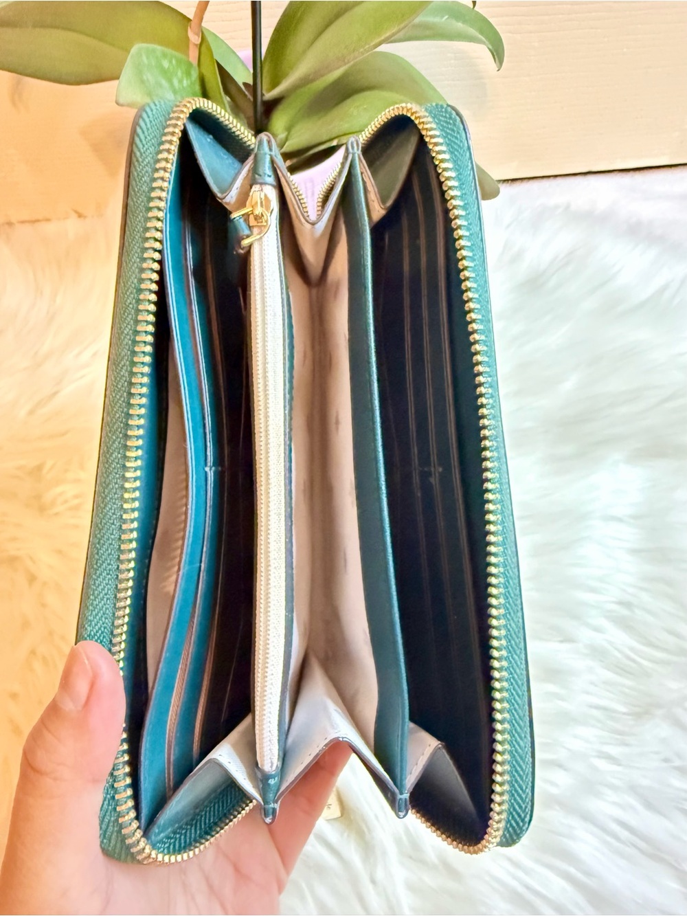 Kate Spade New York Two-Tone Teal and Light Blue Zip Wallet - Picture 9 of 13